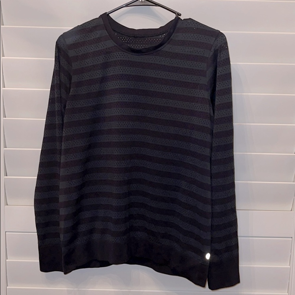 Lululemon breeze by long sleeve